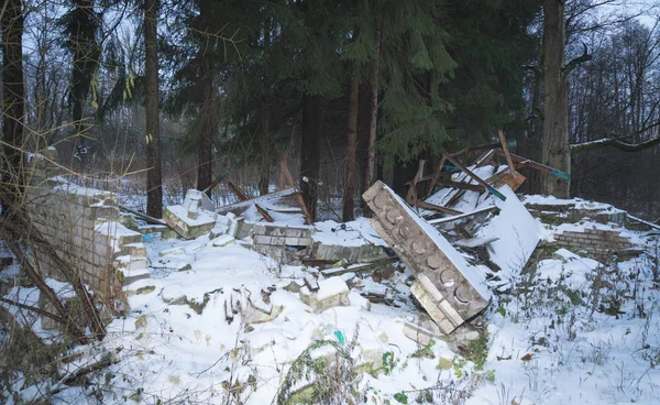 災害概要フォレストの建物の遺跡 — ストック写真