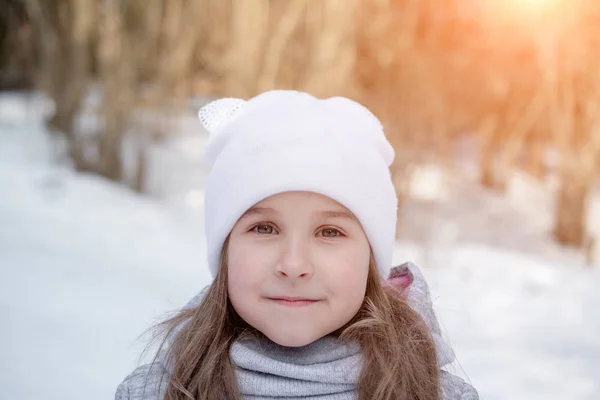 Retrato bonito menina — Fotografia de Stock