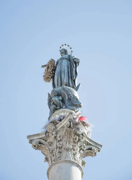 Plac Hiszpanii na dole schodów Hiszpańskich — Zdjęcie stockowe