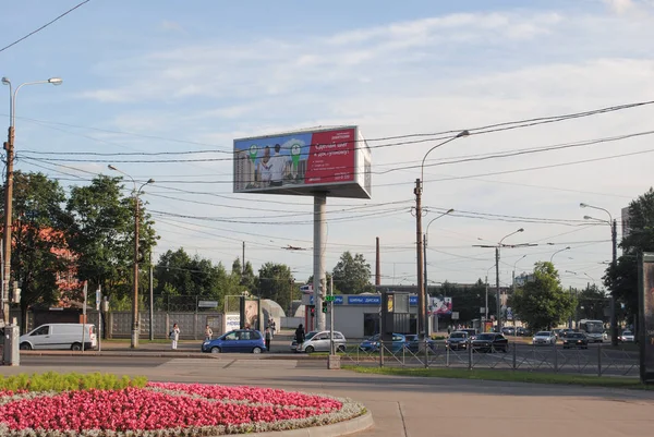 S. PETERSBURGO, RUSSIA - 12 LUGLIO 2018: San Pietroburgo periferia della città — Foto Stock