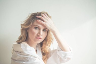 üzgün kadın portresi