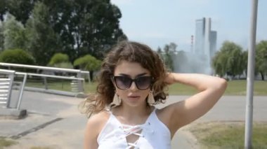 Portre çekici kız hd görüntüleri