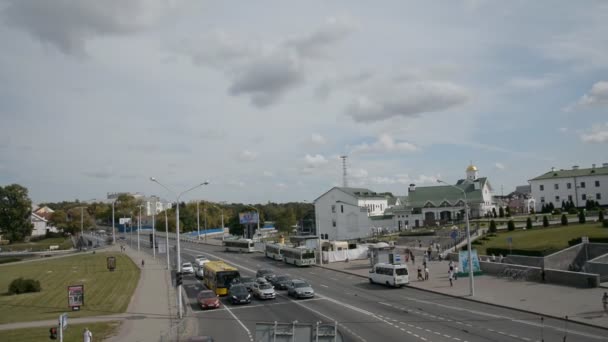 Minsk, Beyaz Rusya - 07 Eylül 2019: Minsk şehri Belarus'taki Nemiga caddesi — Stok video