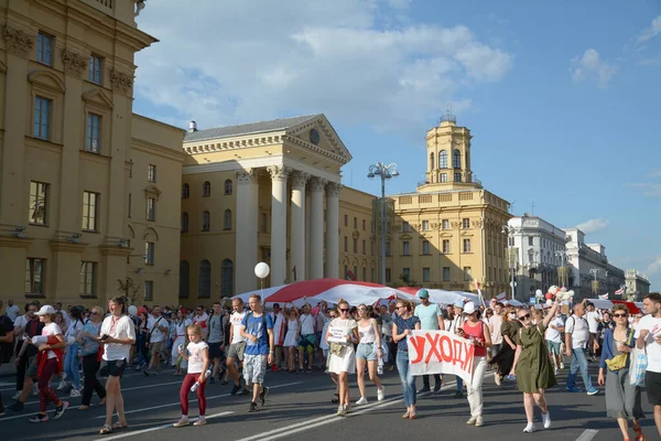 Minsk Belarus Серпень 2020 Десятки Тисяч Людей Вийшли Вулиці Мінська — стокове фото