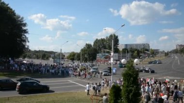 MINSK, BELARUS - 16 Ağustos 2020: bağımsız Belarus tarihindeki en büyük protesto. 2020 'deki sahte başkanlık seçimleri. Demokrasi için Beyaz Rusya halkının barışçıl mücadelesi