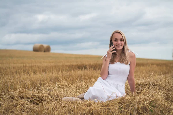 Beautiful Young Woman Mown Wheat Field Phone Her Hands — Stock Photo, Image