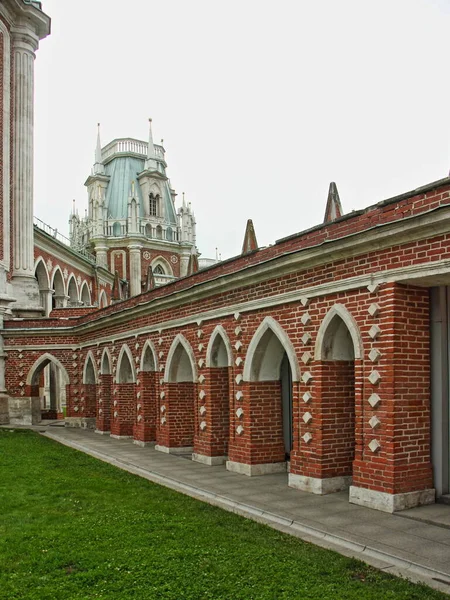 Moskau Russland 2019 Großer Palast Rechts Bogenwand Auf Dem Hintergrund — Stockfoto