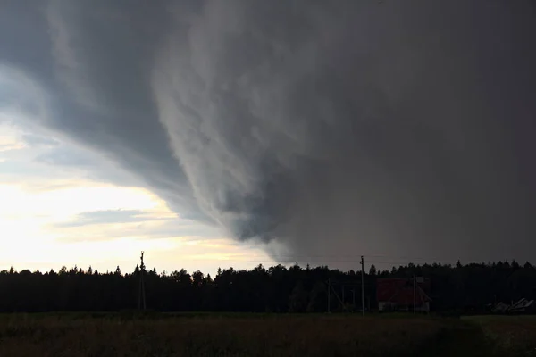 Big Dark Gray Stormy Cloud Clear Sky Silhouette Forest Hurricane — Stock Photo, Image