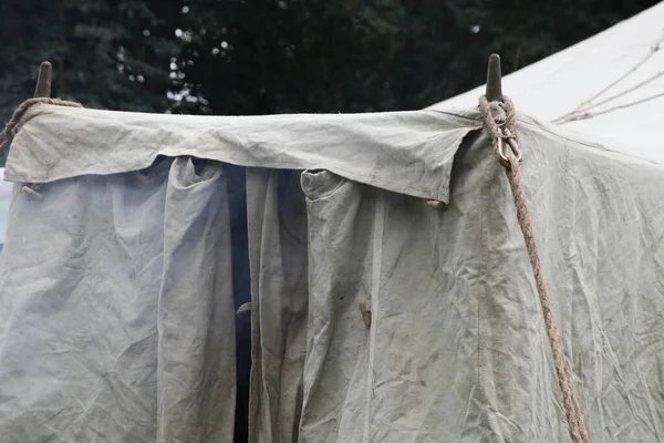 Verrauchter Eingang Eines Zeltes Großaufnahme Gefahr Einer Kohlenmonoxidvergiftung — Stockfoto