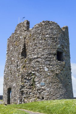 Tenby, Galler, Birleşik Krallık, 14 Mayıs 2018: Tenby Pembrokeshire içinde bir kasaba en popüler ziyaretçi konumlar bir 13. yüzyılda harabe kalesidir