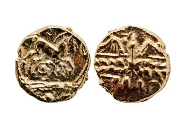 Gold Stater coin of Catuvellauni BC45-20 replica with a horse on the reverse and a decayed wreath on the obverse cut out and isolated on a white background  clipart