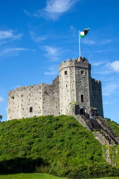 2016年8月31日 英国威尔士加的夫 城堡街加的夫城堡 Cardiff Castle 是一座12世纪的诺曼城堡 是一个受欢迎的旅游胜地 也是城市历史上著名的旅游景点 — 图库照片