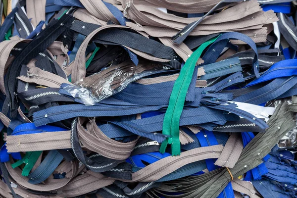 양재사 재단사 산업에 사용되는 더미에 배경으로 패스트너 — 스톡 사진