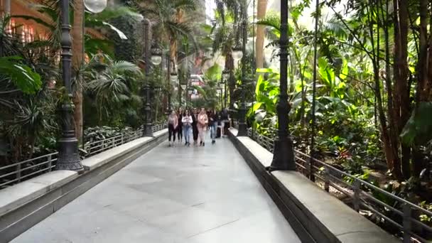 Madrid Spain April 2018 Unknown People Atocha Railway Station Atocha — Αρχείο Βίντεο