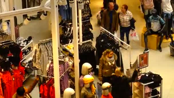 Madrid Spain March 2018 Buyers Primark Gran Shop Timelapse — Stock Video