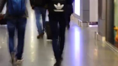 KIEV, UKRAINE - 21 Mart 2018: Boryspil Uluslararası Havaalanı Yolcuları.