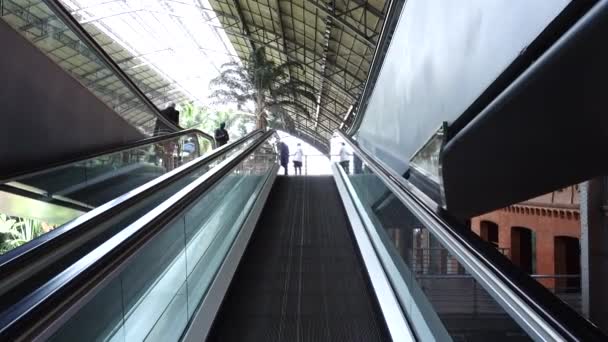 Madrid España Abril 2018 Estación Ferroviaria Atocha Atocha Estación Ferroviaria — Vídeo de stock