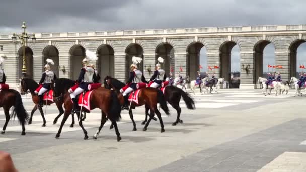 Madrid Spain April 2018 Ceremony Solemn Changing Guard Royal Palace — 비디오