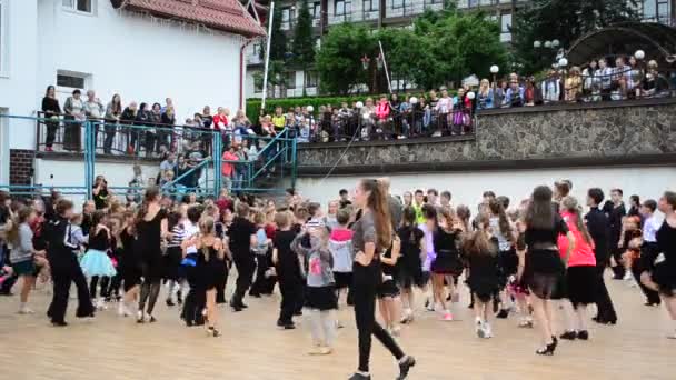 Yaremche Ukraine August 2017 Offentliga Uppträdanden Balsalsdanser Internationellt Dansläger — Stockvideo
