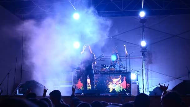 Koncert Festiwalu Talentów Każdy Może Spektakl Rocka Grupy Scenie Berdyansk — Wideo stockowe