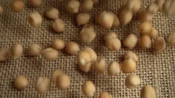 Garbanzos Arpillera Movimiento Lento — Vídeos de Stock