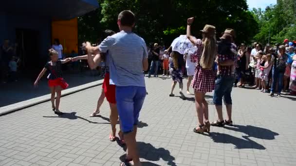 Schieten Zomer Dag Van Kinderbescherming — Stockvideo