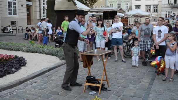 Conjurador Callejero Lviv Ucrania — Vídeos de Stock