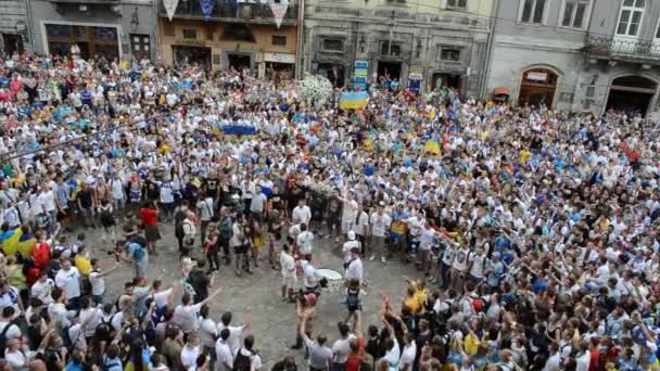 Los Aficionados Fútbol Cantan Canciones Rusas Contra Putin Relación Con — Vídeos de Stock