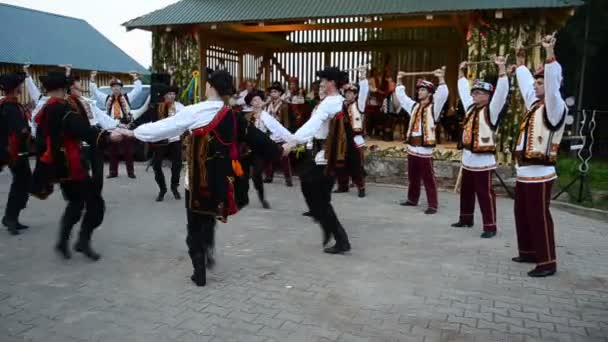 Гузульські Національні Танці Україна — стокове відео