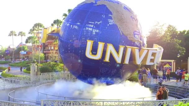Universal Studios Globe Universal Studios Orlando Ένα Δημοφιλές Θεματικό Πάρκο — Αρχείο Βίντεο