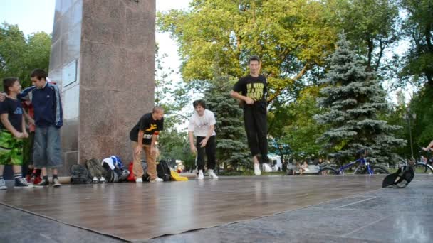 Declaración Pública Sobre Área Ciudad Los Jóvenes Bailarines — Vídeos de Stock