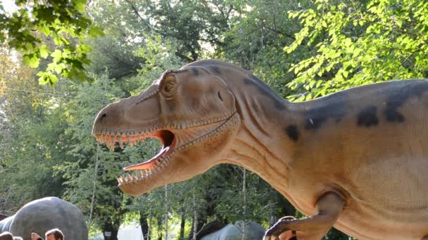 Exposición Dinosaurios Tyrannosaurus Rex — Vídeos de Stock