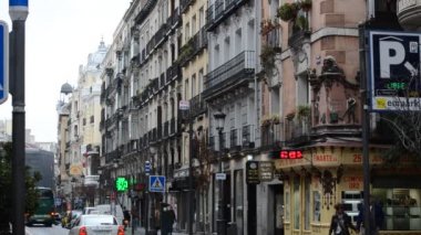 Madrid sokakları. İspanya 'da çekim.