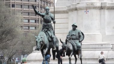 İspanya 'nın Madrid Meydanı - Don Kişot ve Sanço Panza (İspanya)