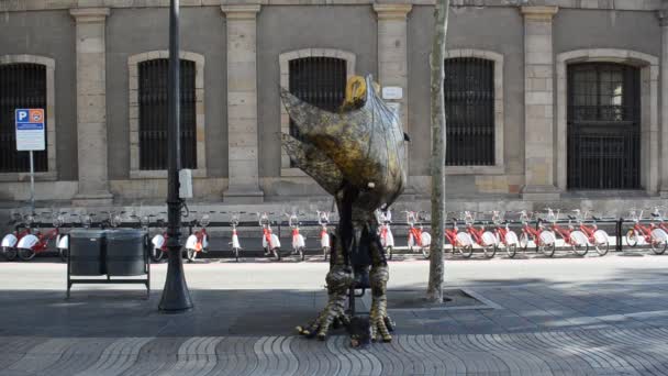 Ανθρώπινο Άγαλμα Βαρκελώνη Ισπανία — Αρχείο Βίντεο