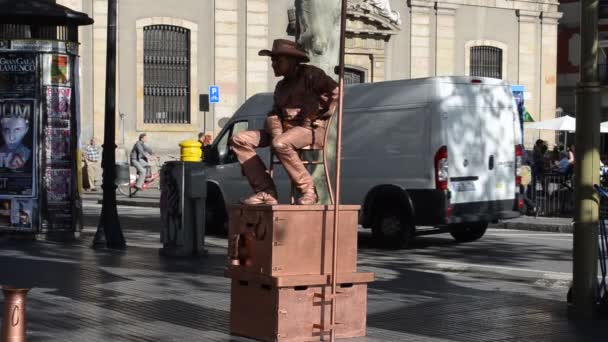 Ludzki Posąg Barcelona Hiszpania — Wideo stockowe