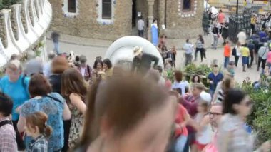 Park Guell, Antoni Gaudi tarafından tasarlanmış bir belediye bahçesi. 1900 - 1914 'te yapılmış. Zaman ayarlı.