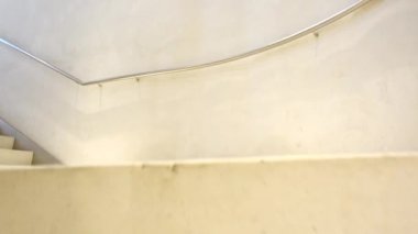 Sarmal merdivenlerde hareket var..