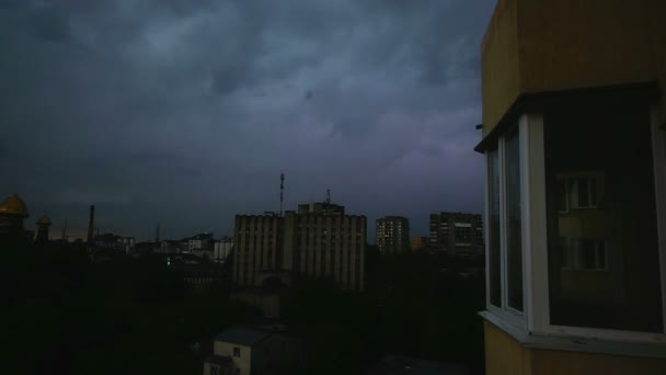 乌云中的雷雨和闪电 — 图库视频影像