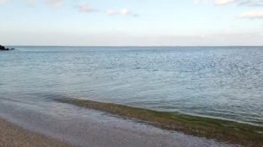 Deniz sahili. Denizde Stil.