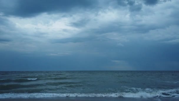 Morska Plaża Burzowe Chmury Nad Morzem — Wideo stockowe