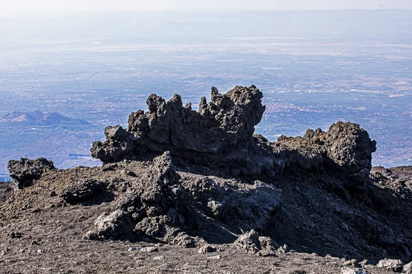 Sicilya 'nın güzel manzarası sabah Etna yanardağından