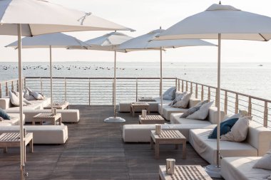 boş kafe teras deniz side beach club