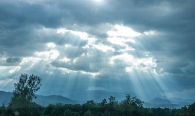 kara bulutlar dramatik peyzaj