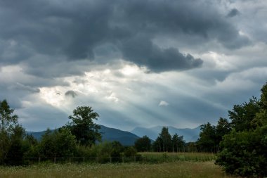 kara bulutlar dramatik peyzaj