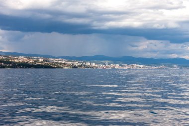 dramatik deniz manzarası Adriyatik gökyüzü ve deniz