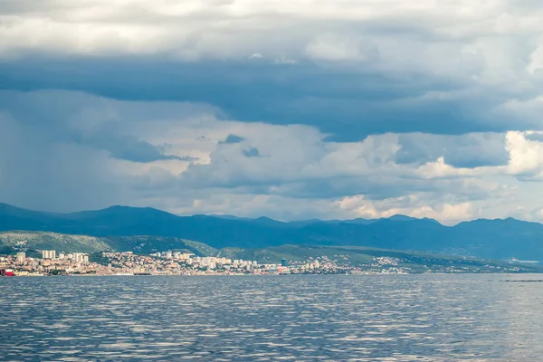 Paisaje marino dramático cielo Adriático y mar — Foto de Stock