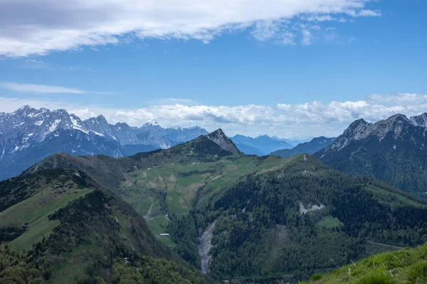 Hermoso paisaje de alta montaña Alpes vista —  Fotos de Stock