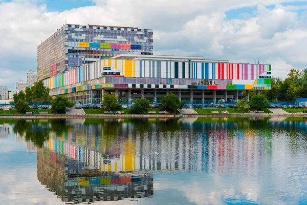 Ostankino Television Studio Building Its Reflection Pond — Stock Photo, Image