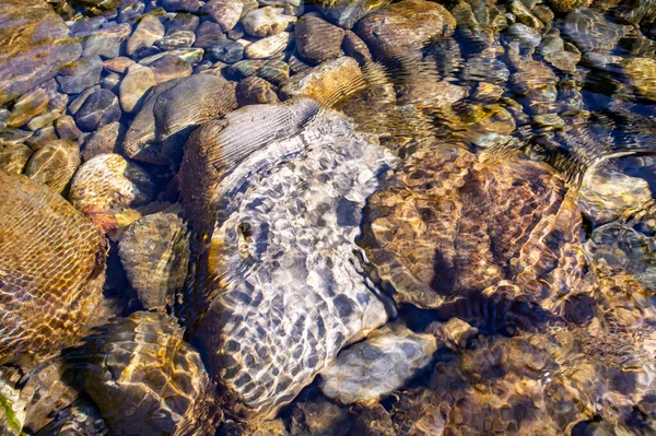 Background Pebble Stone Water Sunlight Wallpaper — Stock Photo, Image